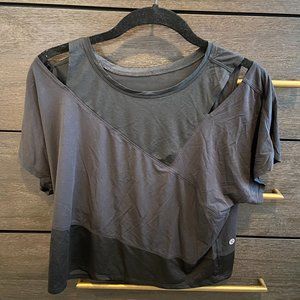 Lulu Lemon Short Sleeve Crop Top